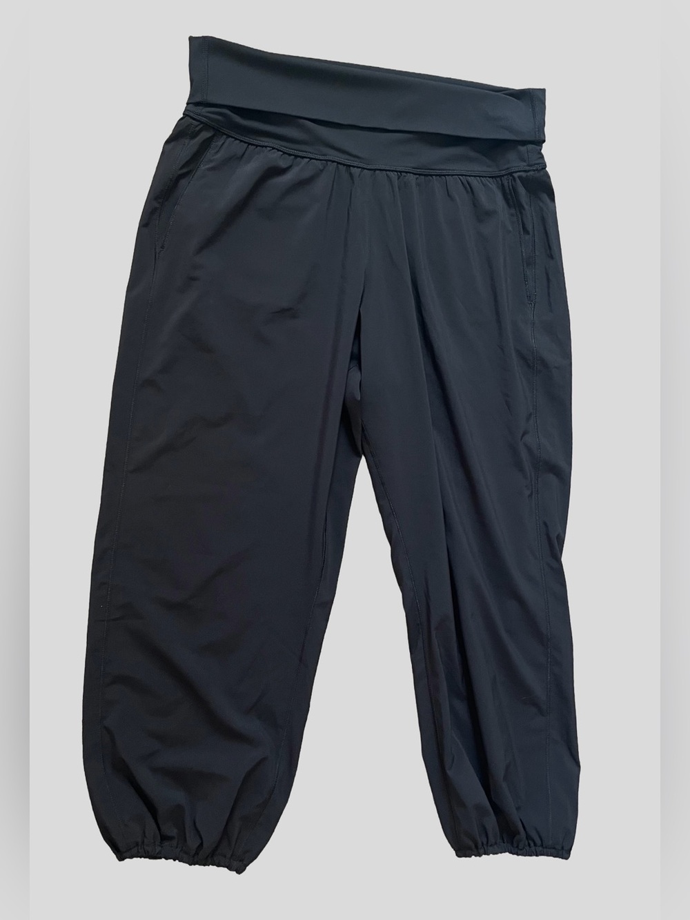 Lululemon Black Lightweight Cropped Jogger Pants Size 10 Foldover Waist